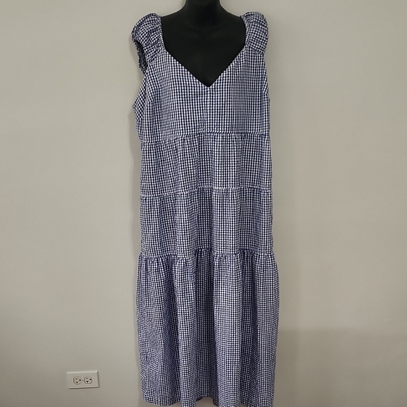 Old Navy Dresses & Skirts - Old Navy Navy Checkered Midi Dress